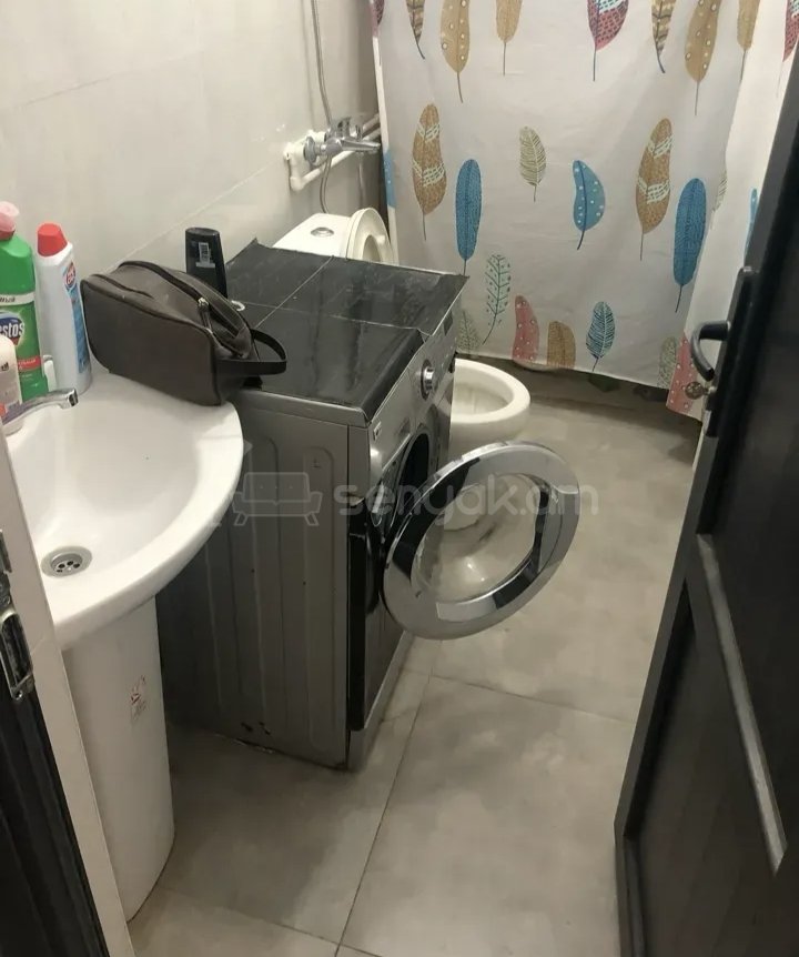 1 Սենյականոց Բնակարան Քարե Շենքում, 30քմ, 1/1 հարկ, Կապիտալ Վերանորոգված, Կահավորված