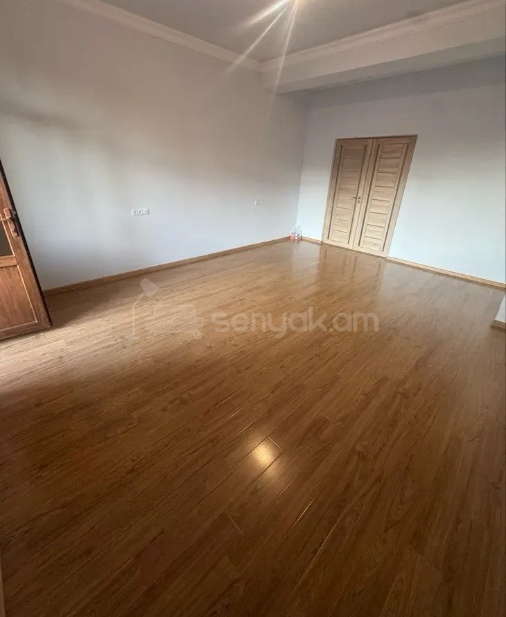 3 Սենյականոց Բնակարան Նորակառույցում, 109քմ, 5/13 հարկ, Կապիտալ Վերանորոգված