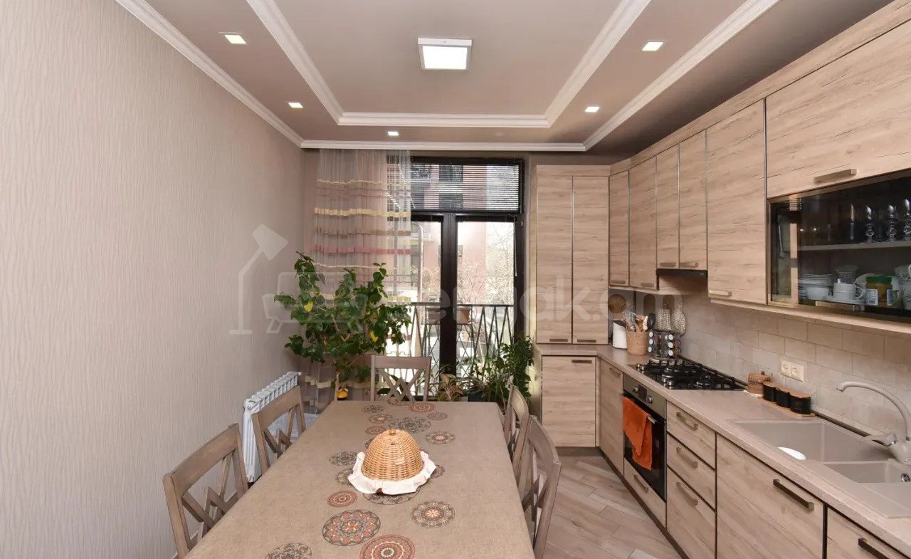 4 Սենյականոց Բնակարան Նորակառույցում, 150քմ, 3/5 հարկ, Կապիտալ Վերանորոգված