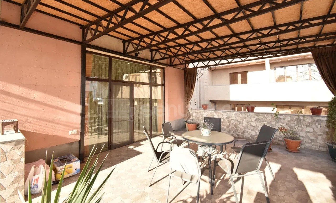 4 Սենյականոց Բնակարան Նորակառույցում, 150քմ, 3/5 հարկ, Կապիտալ Վերանորոգված