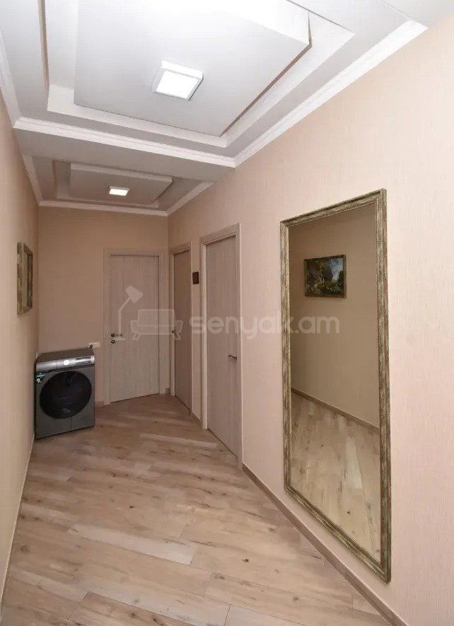 4 Սենյականոց Բնակարան, 150քմ, 3/5 հարկ, Կապիտալ Վերանորոգված