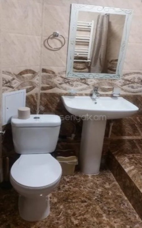 2 Սենյականոց Բնակարան Քարե Շենքում, 55քմ, 3/5 հարկ, Կոսմետիկ Վերանորոգված, Կահավորված, Արևկող