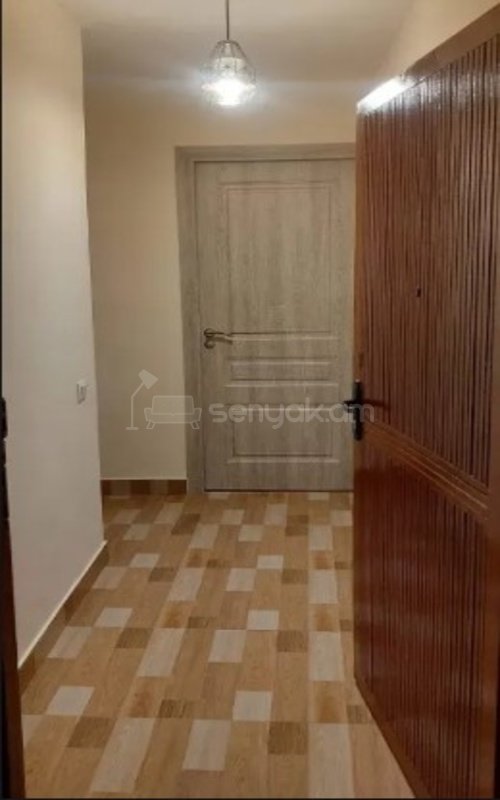 2 Սենյականոց Բնակարան Քարե Շենքում, 55քմ, 3/5 հարկ, Կոսմետիկ Վերանորոգված, Կահավորված, Արևկող