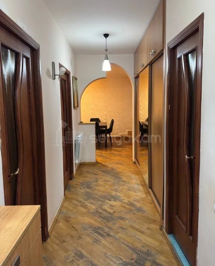 3 Սենյականոց Բնակարան, 60քմ, 9/9 հարկ, Նորմալ Վիճակում