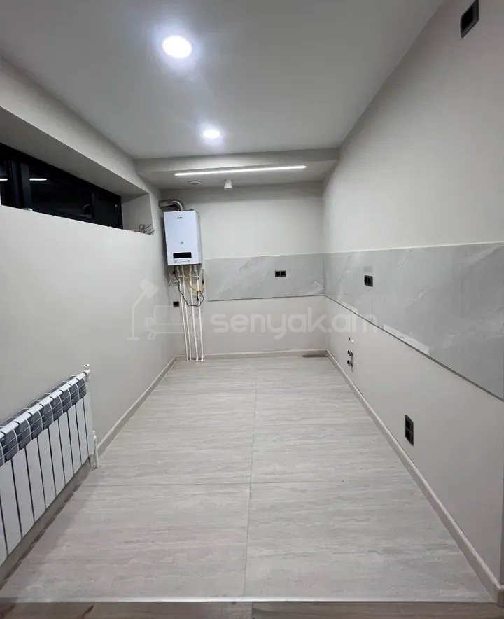 2 Սենյականոց Բնակարան Քարե Շենքում, 50քմ, 3/5 հարկ, Կապիտալ Վերանորոգված