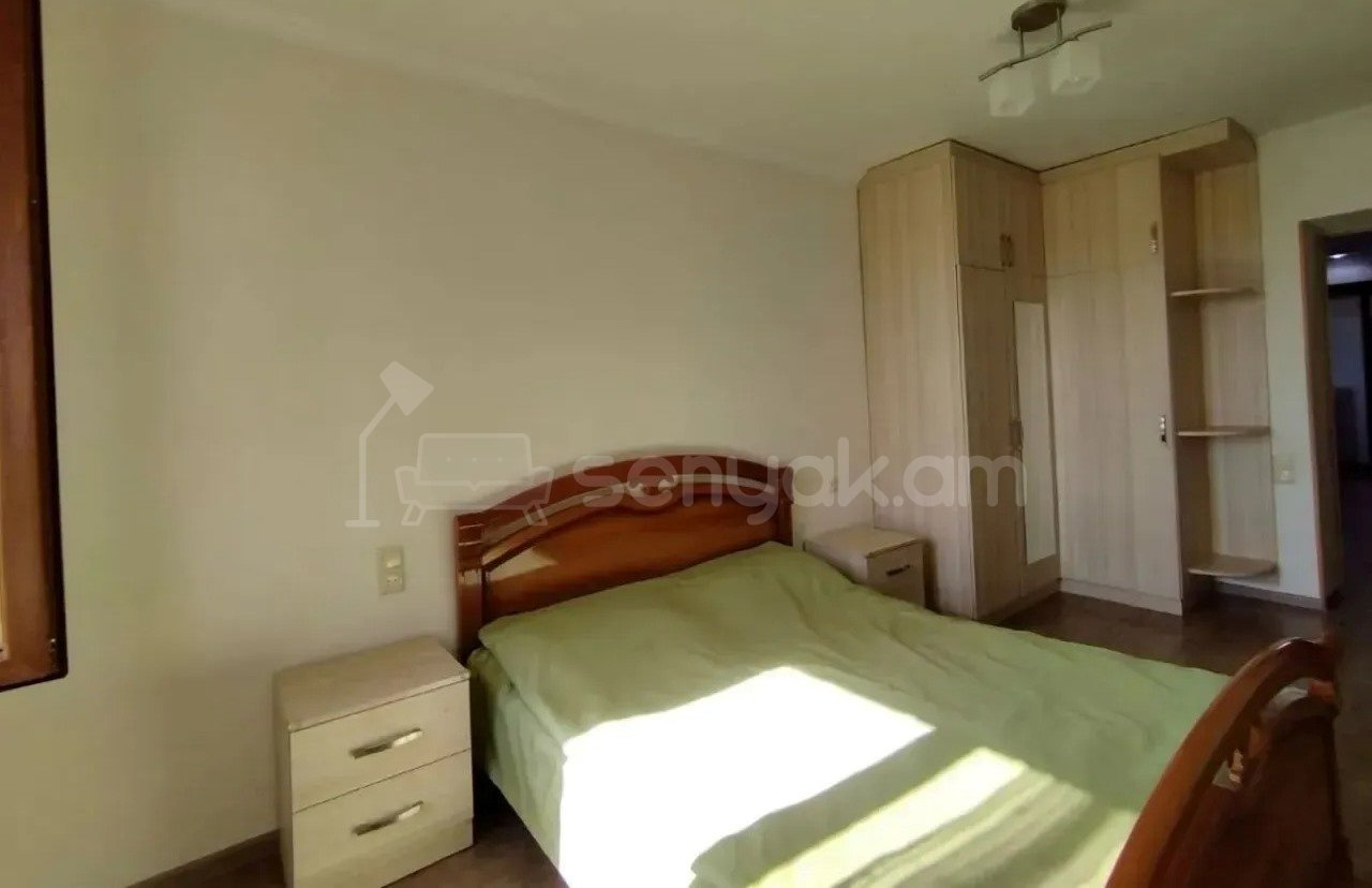 4 Սենյականոց Բնակարան Քարե Շենքում, 78քմ, 3/4 հարկ, Կապիտալ Վերանորոգված