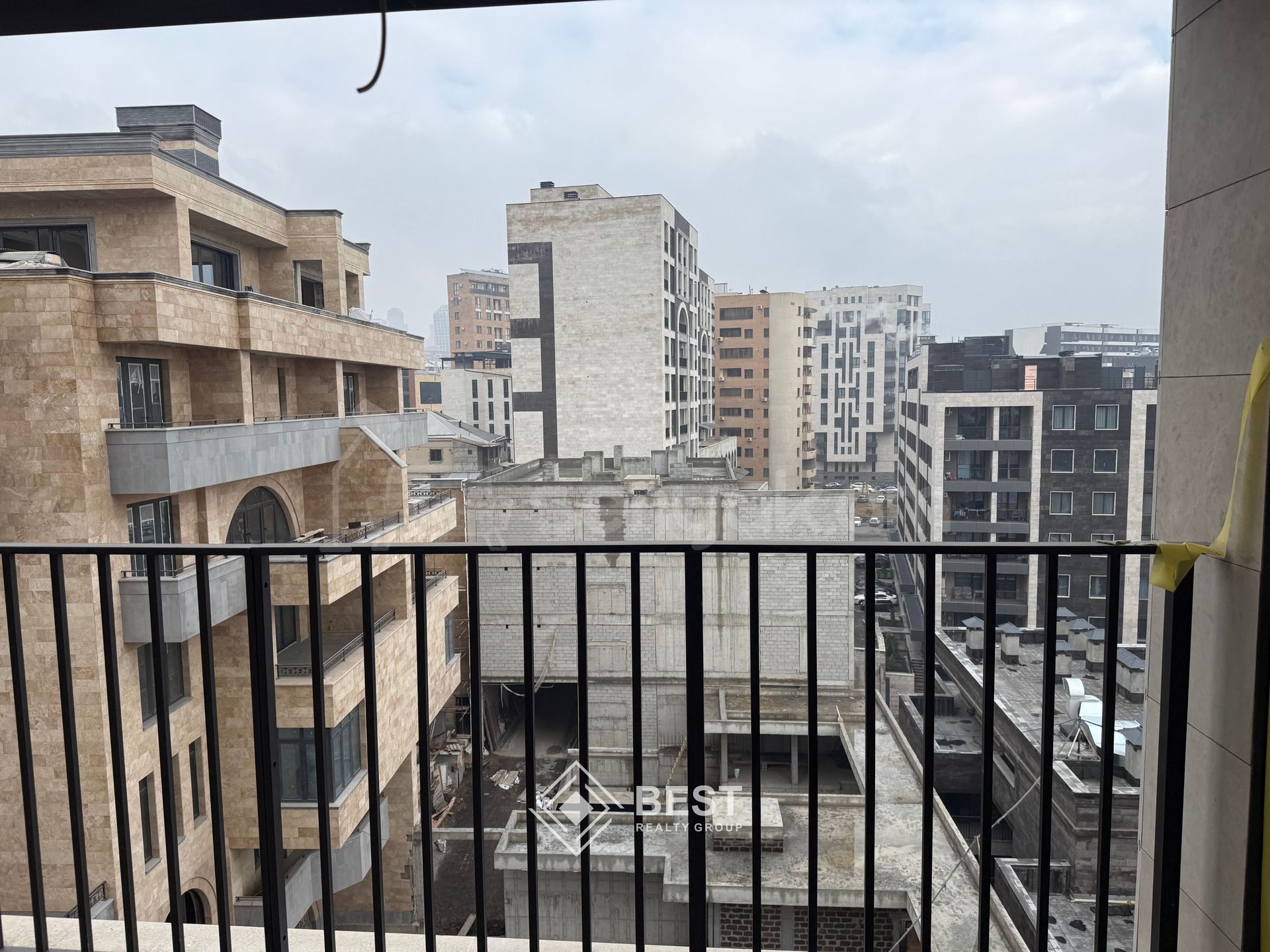 3 Սենյականոց Բնակարան Նորակառույցում, 90քմ, 7/14 հարկ, Զրոյական Վիճակում