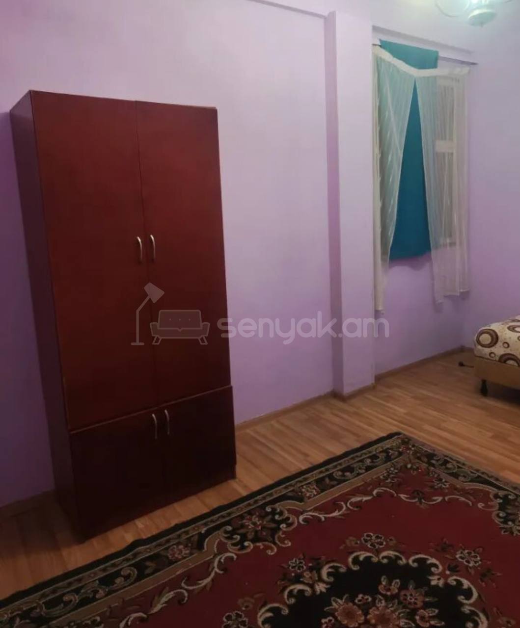 2 Սենյականոց Բնակարան Քարե Շենքում, 50քմ, 2/2 հարկ, Նորմալ Վիճակում, Կահավորված