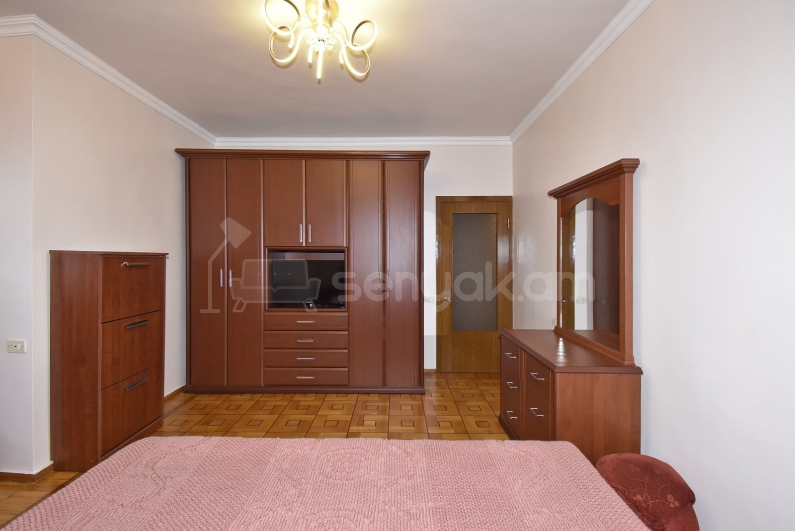 3 Սենյականոց Բնակարան, 100քմ, 7/12 հարկ, Կապիտալ Վերանորոգված, Կահավորված, Արևկող