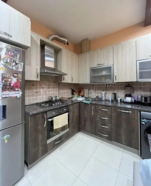 2 Սենյականոց Բնակարան Քարե Շենքում, 60քմ, 4/5 հարկ, Կապիտալ Վերանորոգված