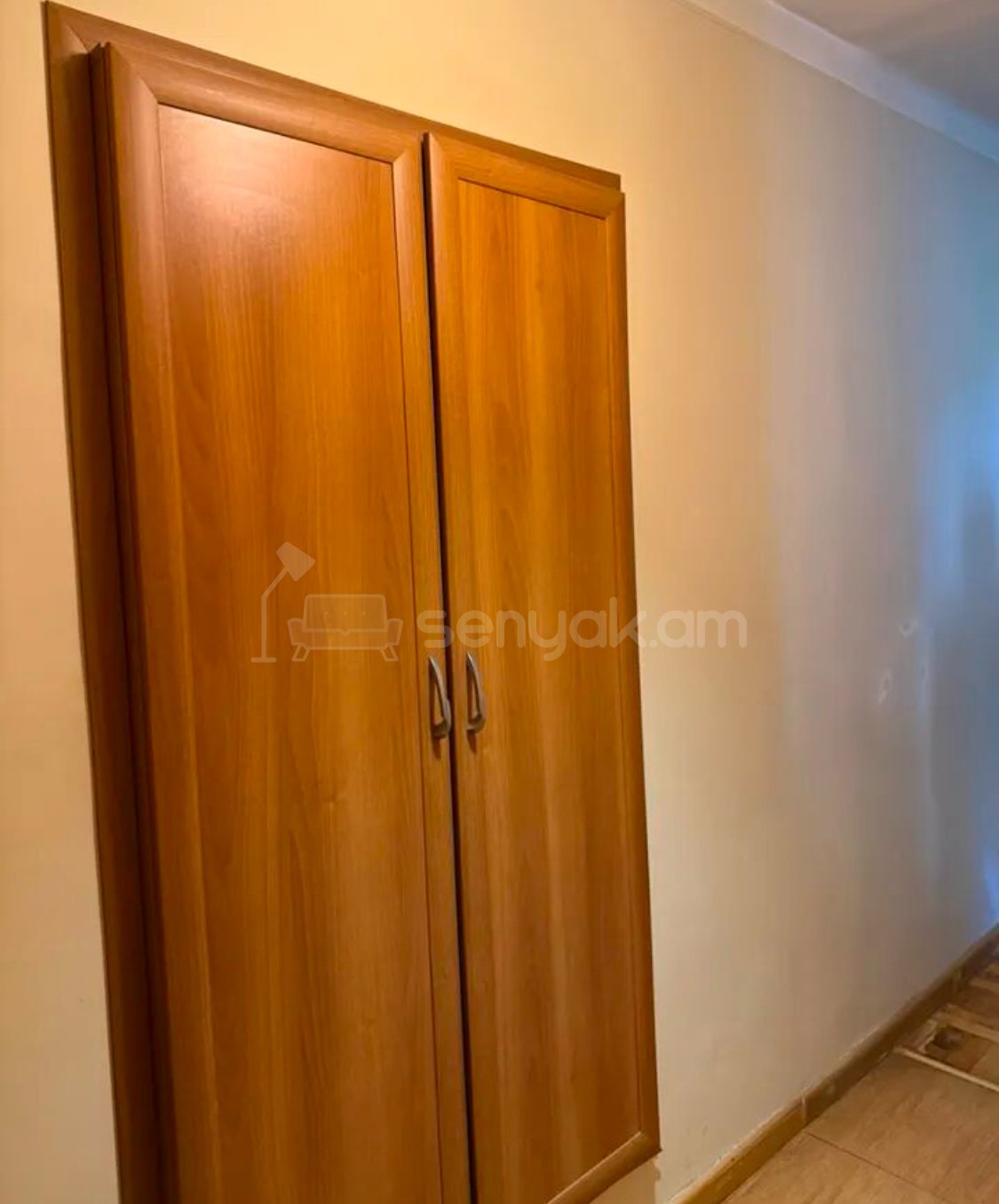 3 Սենյականոց Բնակարան Քարե Շենքում, 63քմ, 5/5 հարկ, Նորմալ Վիճակում, Կահավորված