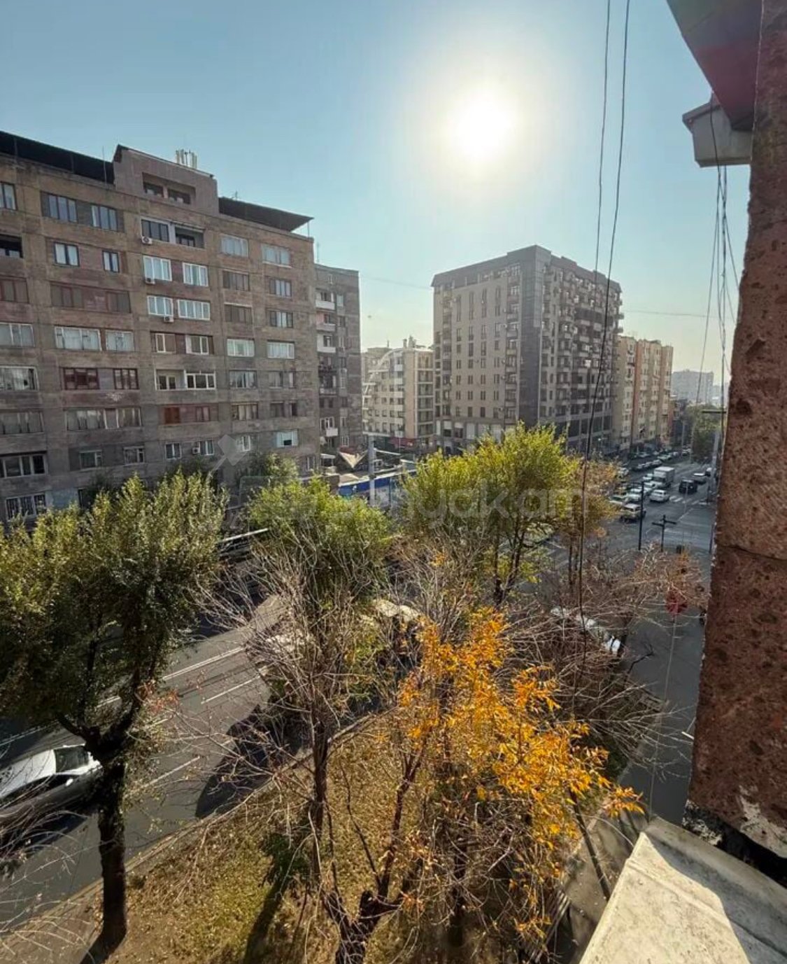 3 Սենյականոց Բնակարան Քարե Շենքում, 63քմ, 5/5 հարկ, Նորմալ Վիճակում, Կահավորված