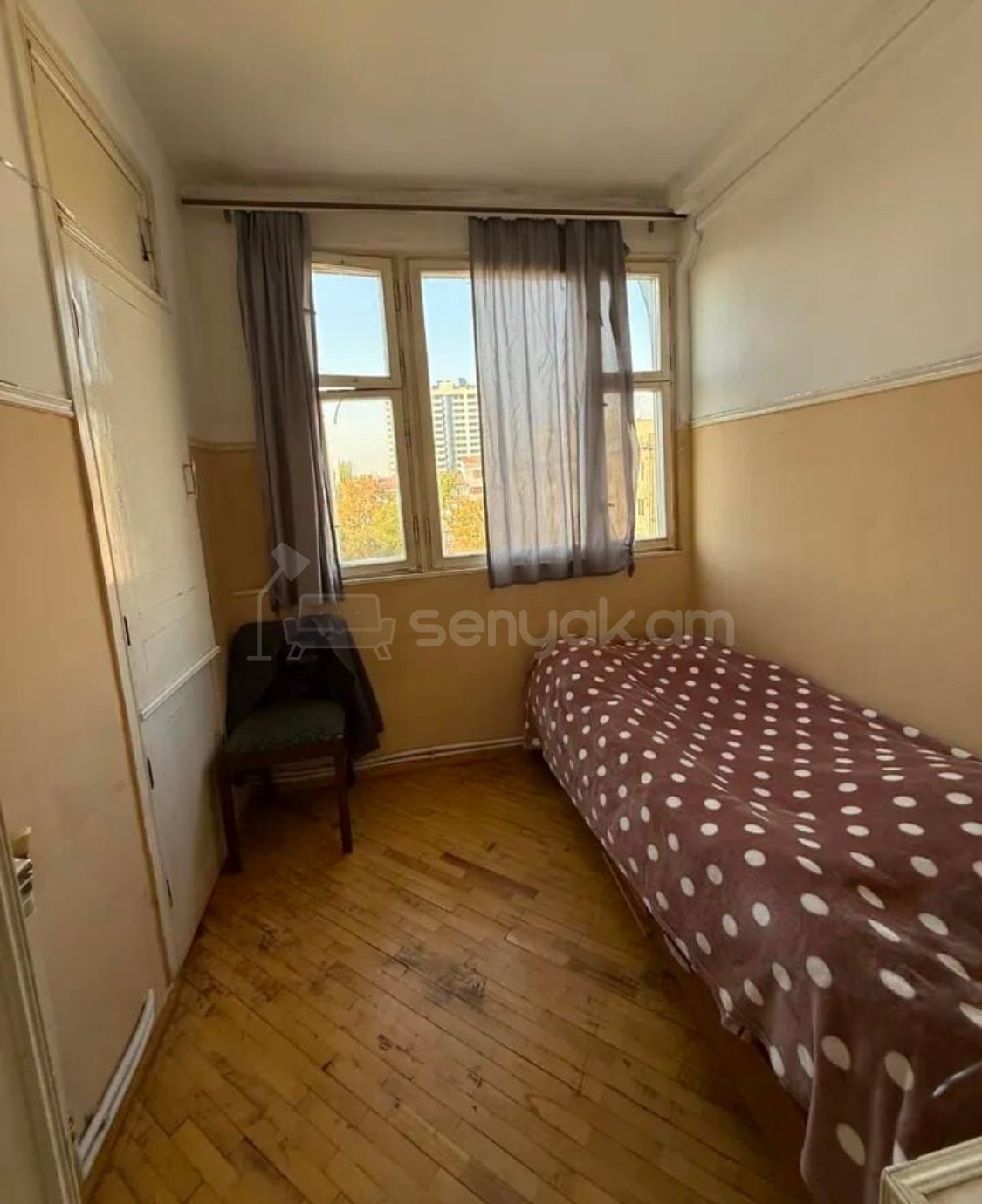 3 Սենյականոց Բնակարան Քարե Շենքում, 63քմ, 5/5 հարկ, Նորմալ Վիճակում, Կահավորված