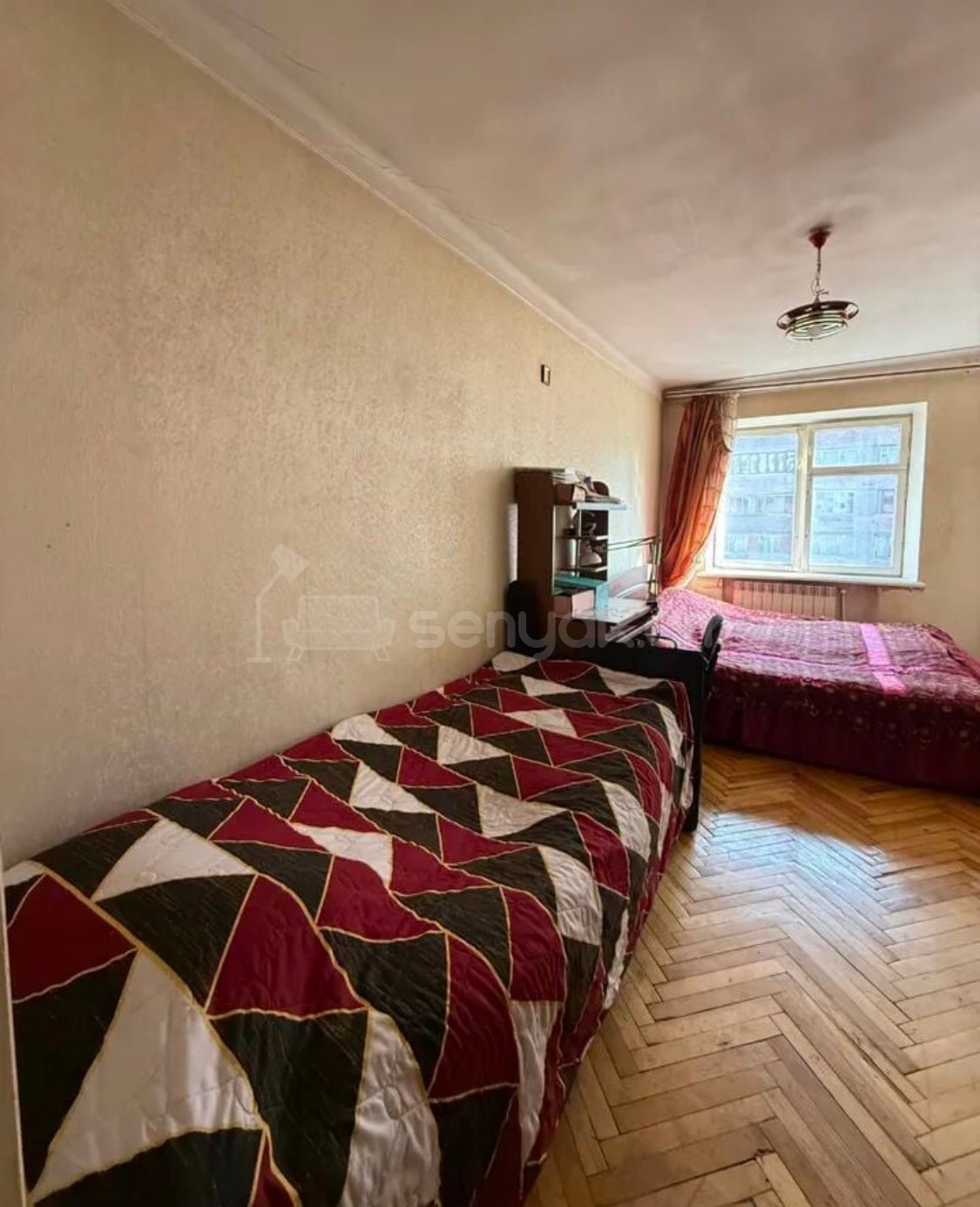 3 Սենյականոց Բնակարան Քարե Շենքում, 63քմ, 5/5 հարկ, Նորմալ Վիճակում, Կահավորված