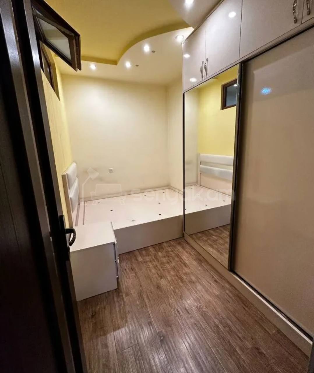 2 Սենյականոց Բնակարան, 47քմ, 6/7 հարկ, Նորմալ Վիճակում, Կահավորված