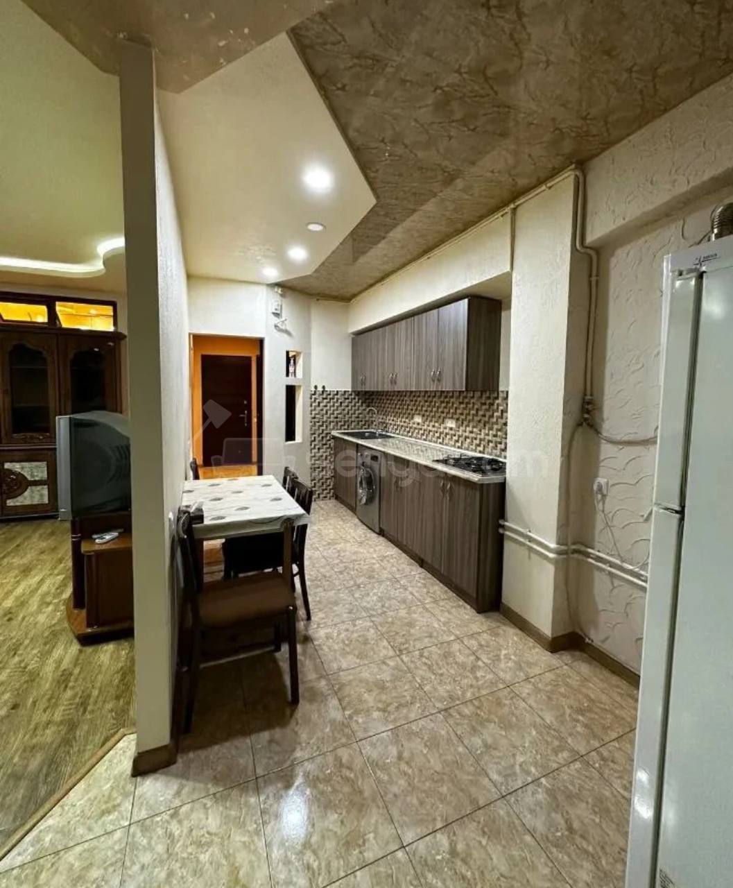 2 Սենյականոց Բնակարան, 47քմ, 6/7 հարկ, Նորմալ Վիճակում, Կահավորված