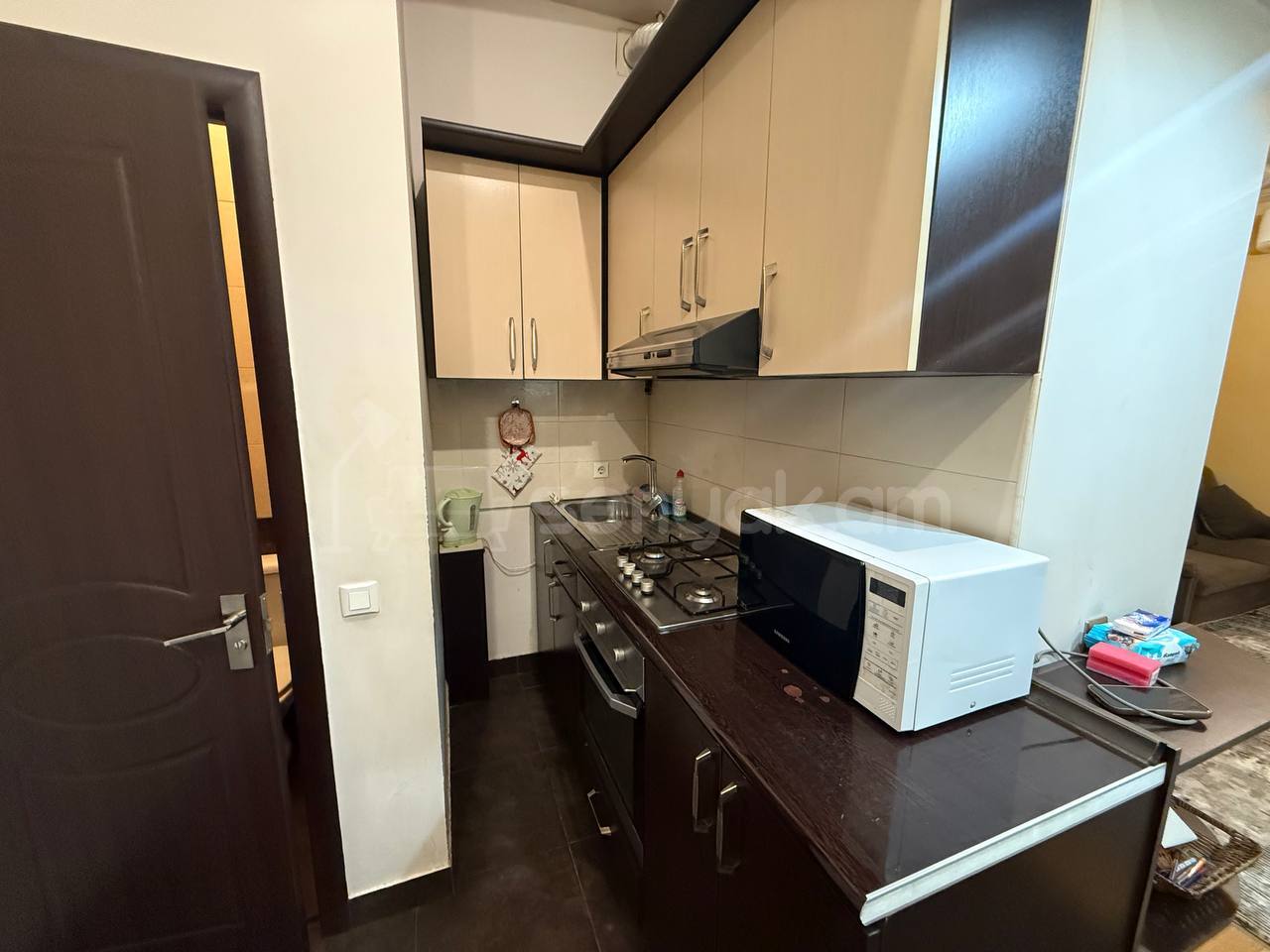 3 Սենյականոց Բնակարան Քարե Շենքում, 70քմ, 2/5 հարկ, Կապիտալ Վերանորոգված, Կահավորված, Արևկող