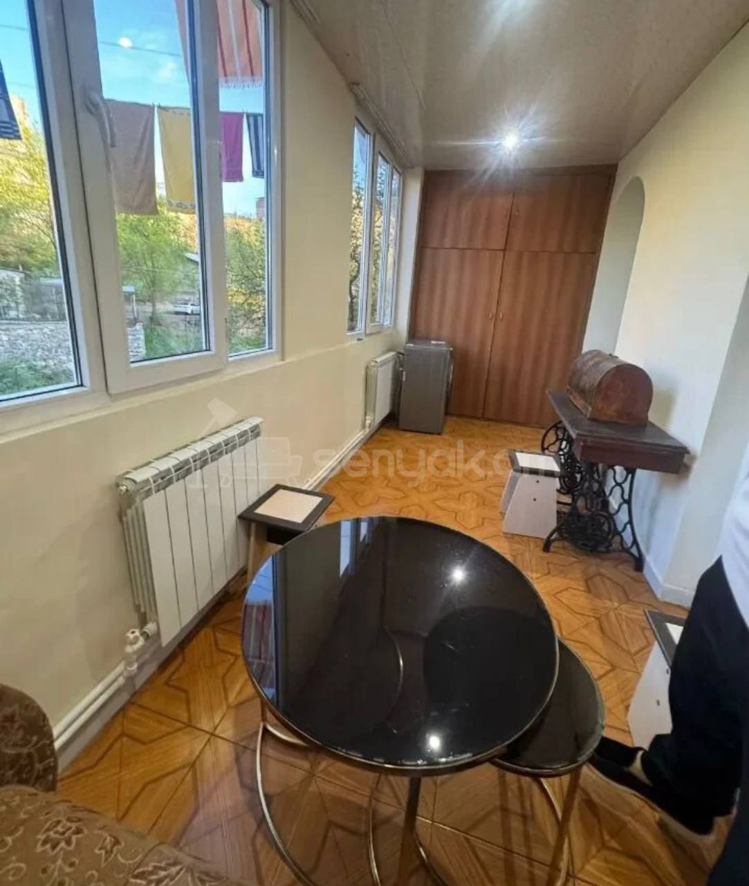 2 Սենյականոց Բնակարան Քարե Շենքում, 65քմ, 3/5 հարկ, Նորմալ Վիճակում, Կահավորված, Արևկող