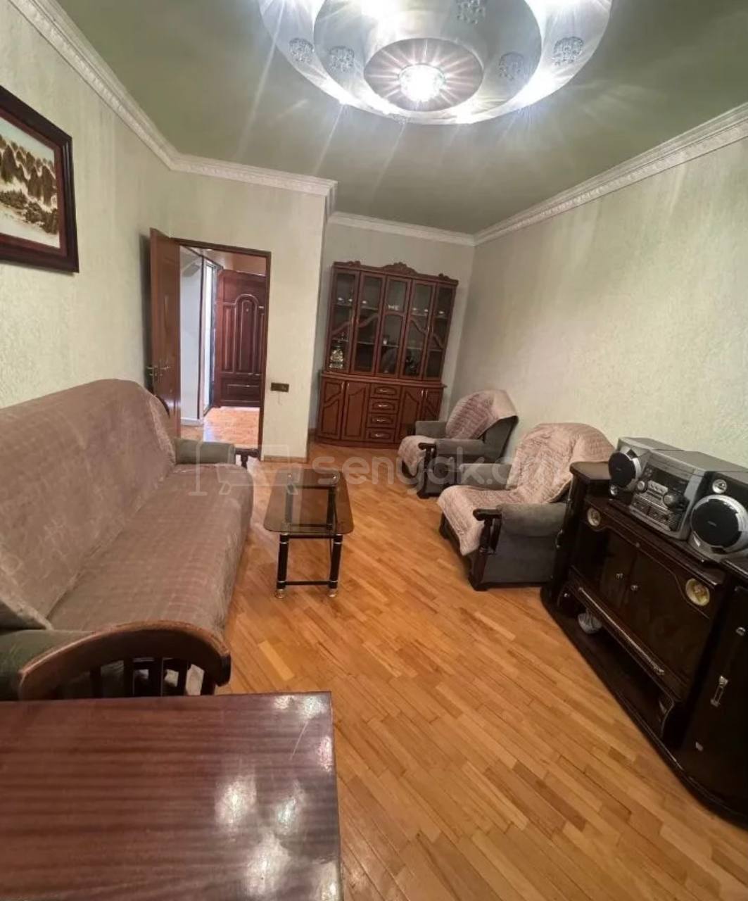 2 Սենյականոց Բնակարան Քարե Շենքում, 65քմ, 3/5 հարկ, Նորմալ Վիճակում, Կահավորված, Արևկող