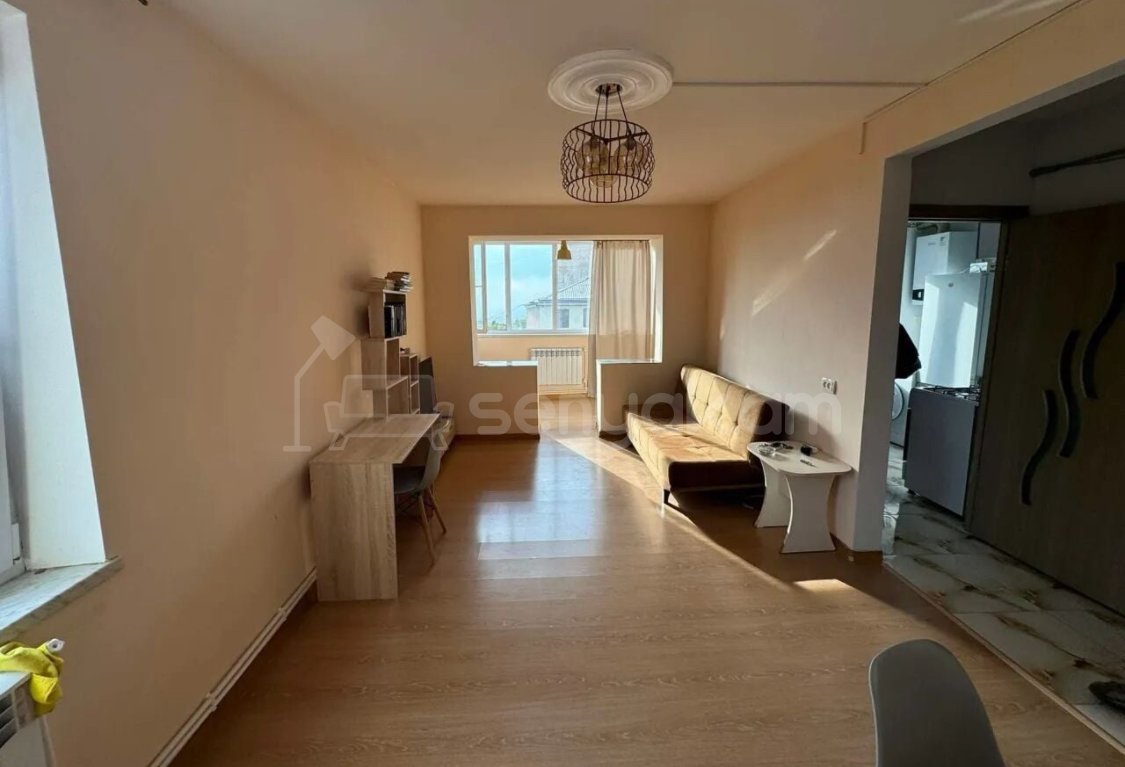 2 Սենյականոց Բնակարան Քարե Շենքում, 54քմ, 5/5 հարկ, Կապիտալ Վերանորոգված, Կահավորված, Արևկող