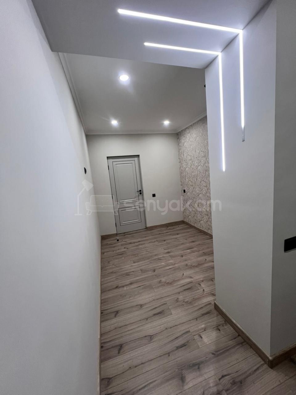 2 Սենյականոց Բնակարան Քարե Շենքում, 50քմ, 3/5 հարկ, Դիզայներական Վերանորոգված