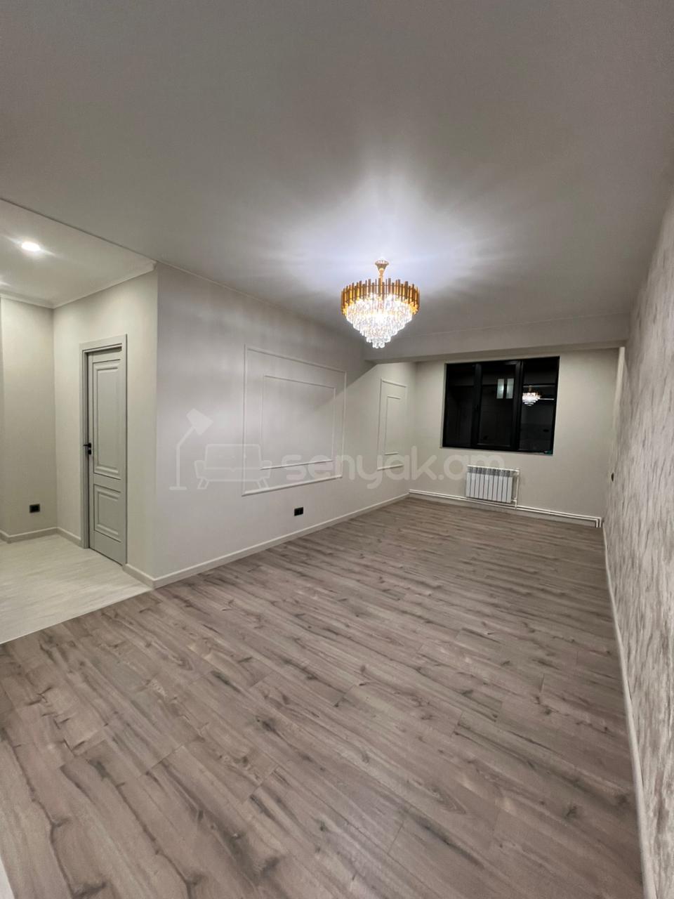 2 Սենյականոց Բնակարան Քարե Շենքում, 50քմ, 3/5 հարկ, Դիզայներական Վերանորոգված