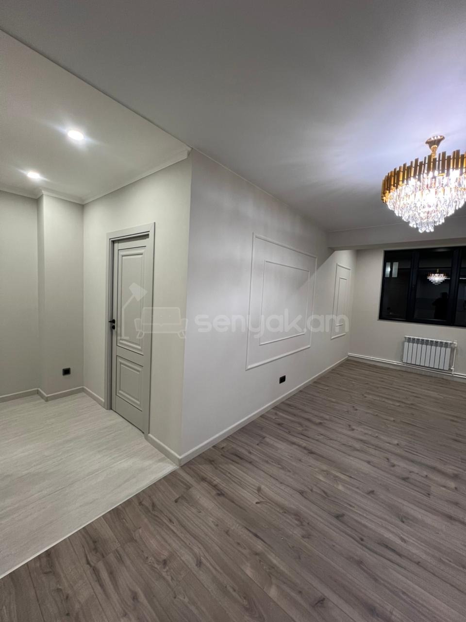 2 Սենյականոց Բնակարան Քարե Շենքում, 50քմ, 3/5 հարկ, Դիզայներական Վերանորոգված