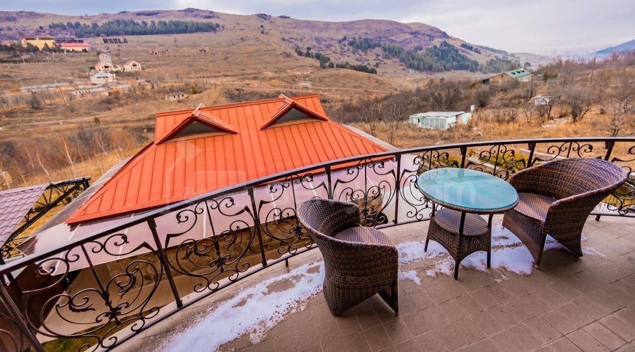 6 Սենյականոց Շքեղ Առանձնատուն, 250քմ, Լողավազանով