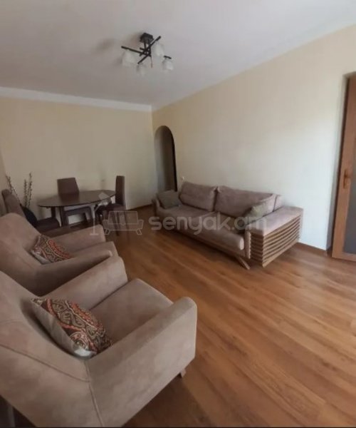 2 Սենյականոց Բնակարան Քարե Շենքում, 32քմ, 2/4 հարկ, Կապիտալ Վերանորոգված