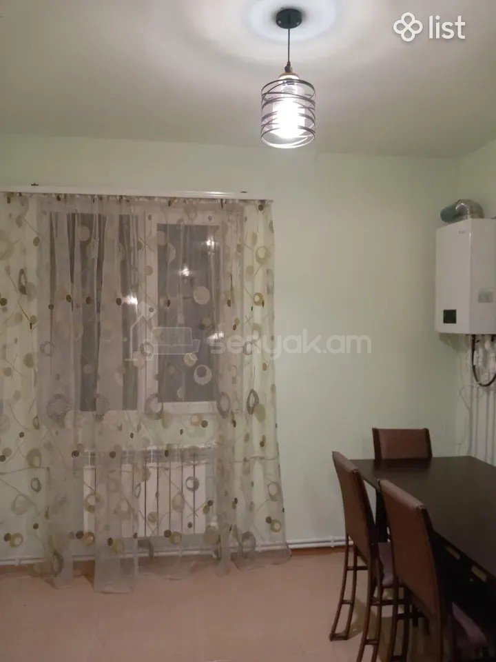 3 Սենյականոց Բնակարան Քարե Շենքում, 75քմ, 2/5 հարկ, Կապիտալ Վերանորոգված, Կահավորված, Արևկող