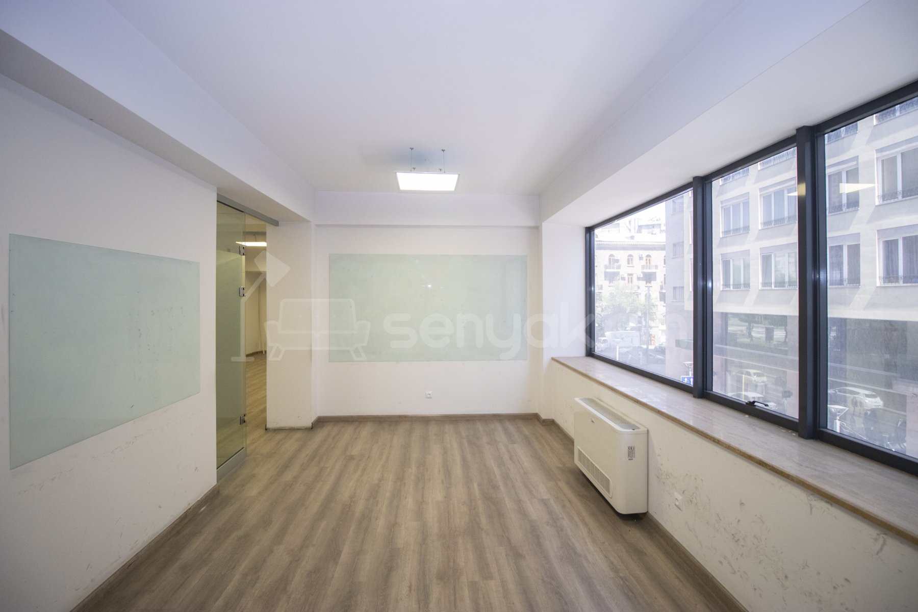 Նորակառույց Օֆիսային Տարածք, 120քմ