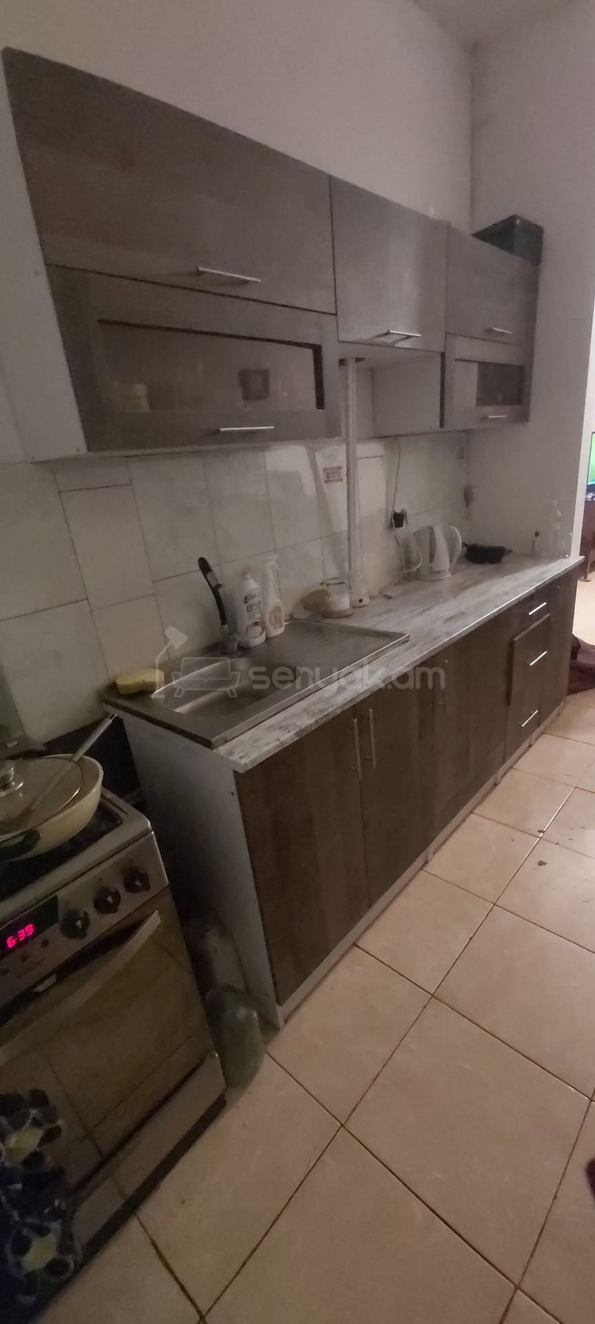 2 Սենյականոց Բնակարան Քարե Շենքում, 50քմ, 3/3 հարկ, Դիզայներական Վերանորոգված, Կահավորված, Արևկող