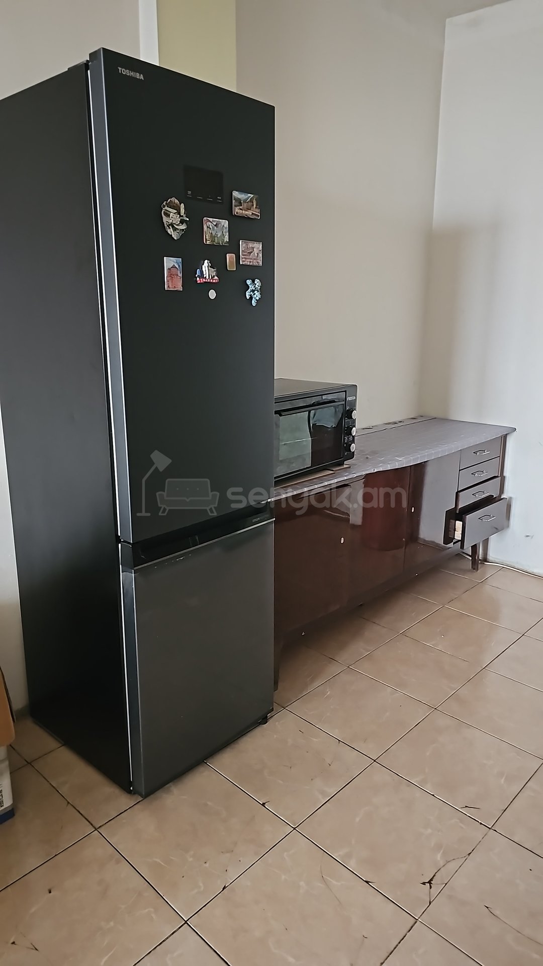 2 Սենյականոց Բնակարան Քարե Շենքում, 50քմ, 3/3 հարկ, Դիզայներական Վերանորոգված, Կահավորված, Արևկող