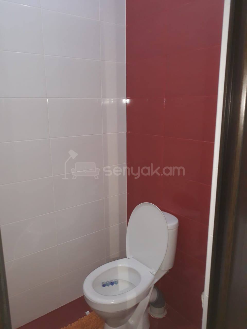 3 Սենյականոց Բնակարան Քարե Շենքում, 87քմ, 1/5 հարկ, Կապիտալ Վերանորոգված, Կահավորված