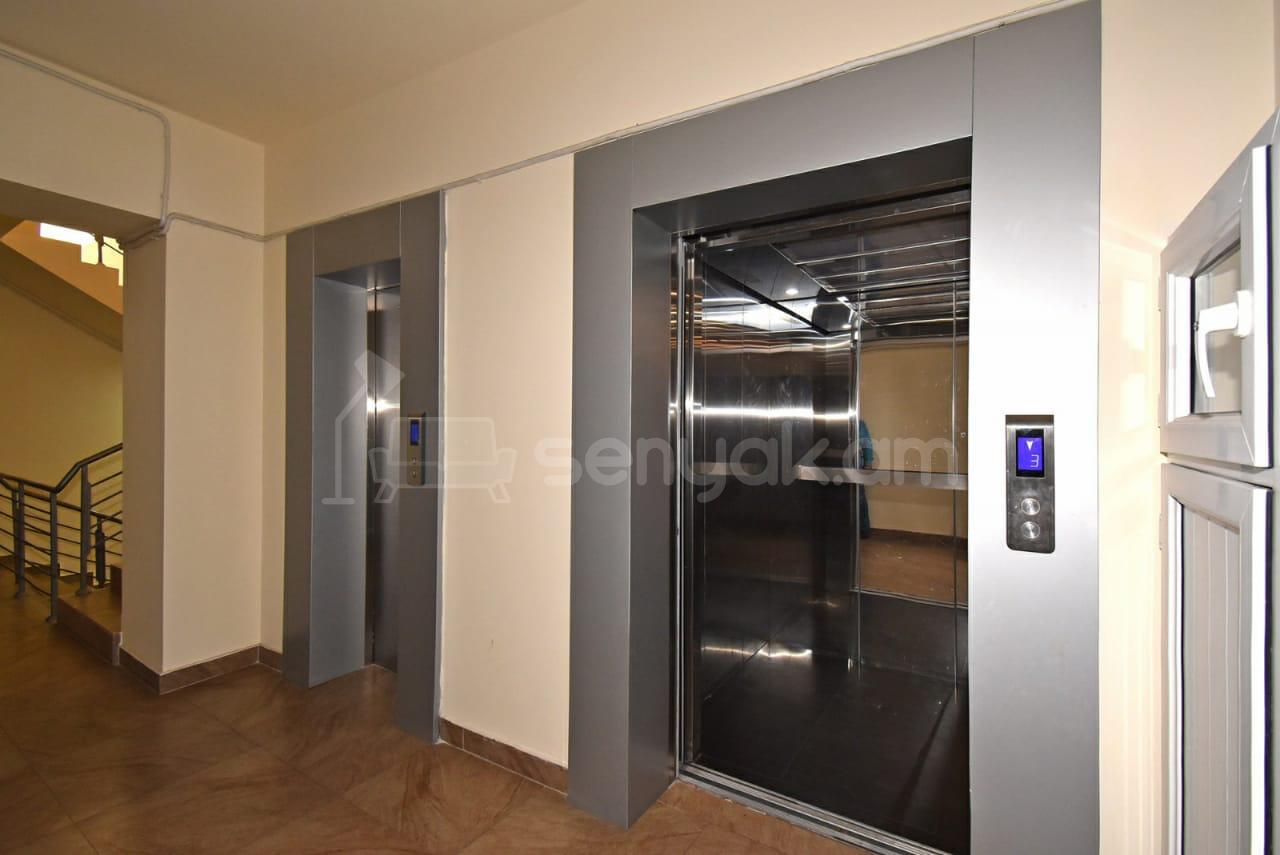 3 Սենյականոց Բնակարան Նորակառույցում, 80քմ, 5/12 հարկ, Դիզայներական Վերանորոգված