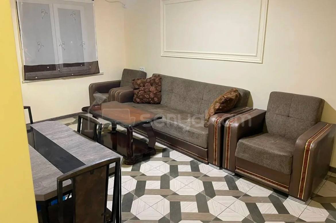 2 Սենյականոց Բնակարան Քարե Շենքում, 45քմ, 1/4 հարկ, Կապիտալ Վերանորոգված, Կահավորված