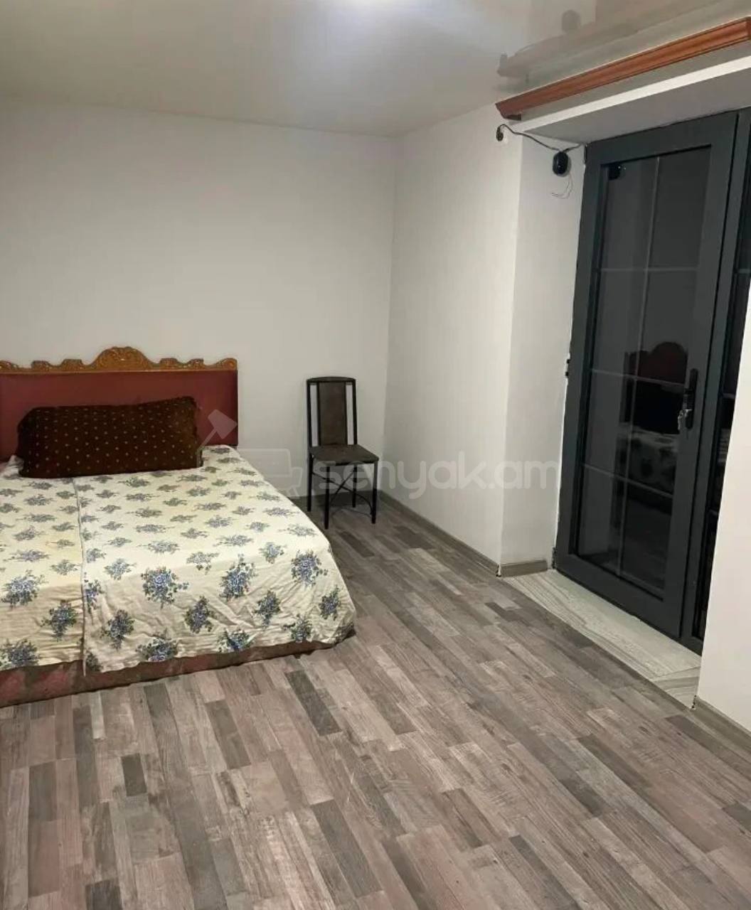 2 Սենյականոց Բնակարան Քարե Շենքում, 45քմ, 1/4 հարկ, Կապիտալ Վերանորոգված, Կահավորված