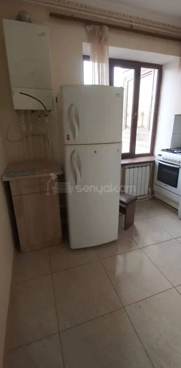 2 Սենյականոց Բնակարան Քարե Շենքում, 68քմ, 3/5 հարկ, Կոսմետիկ Վերանորոգված, Կահավորված