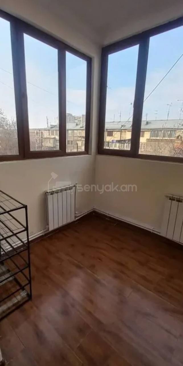 2 Սենյականոց Բնակարան Քարե Շենքում, 68քմ, 3/5 հարկ, Կոսմետիկ Վերանորոգված, Կահավորված