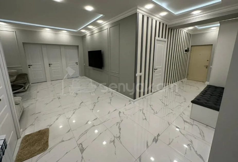 5 Սենյականոց Բնակարան, 152քմ, 2/12 հարկ, Կապիտալ Վերանորոգված