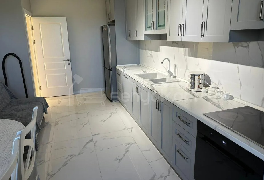 5 Սենյականոց Բնակարան, 152քմ, 2/12 հարկ, Կապիտալ Վերանորոգված