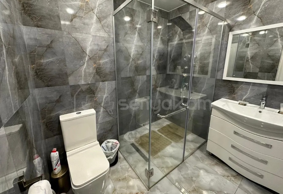 5 Սենյականոց Բնակարան, 152քմ, 2/12 հարկ, Կապիտալ Վերանորոգված