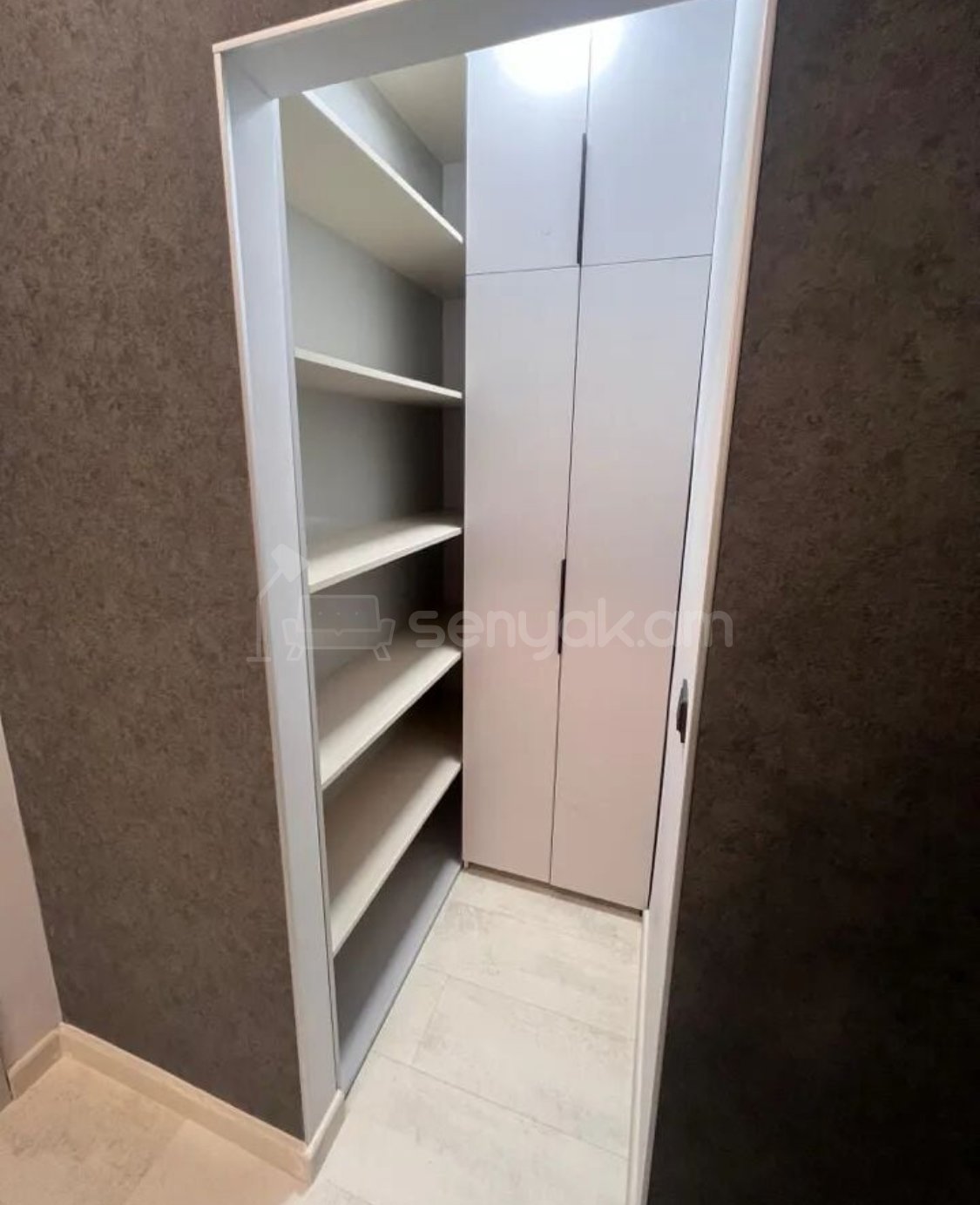 3 Սենյականոց Բնակարան Քարե Շենքում, 71քմ, 2/5 հարկ, Կապիտալ Վերանորոգված, Կահավորված