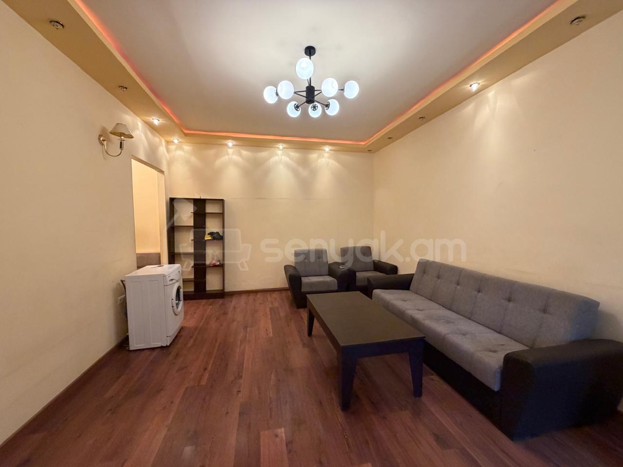 2 Սենյականոց Բնակարան Քարե Շենքում, 50քմ, 1/5 հարկ, Կապիտալ Վերանորոգված, Կահավորված