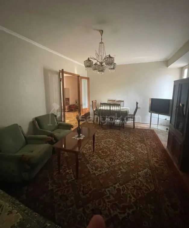 3 Սենյականոց Բնակարան, 82քմ, 1/10 հարկ, Պետական Վիճակում