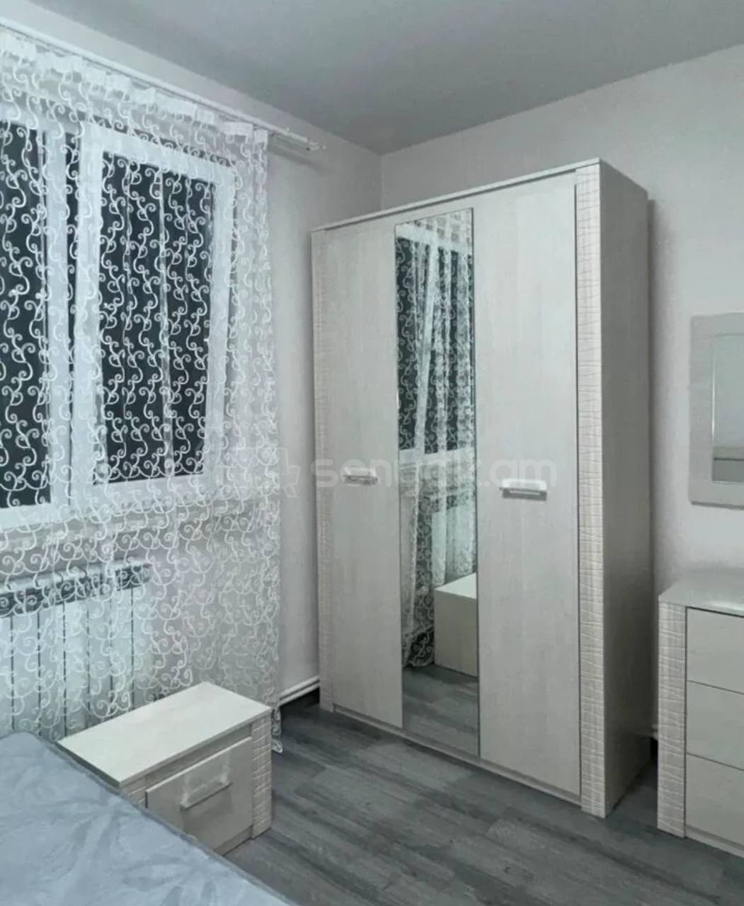 2 Սենյականոց Բնակարան Քարե Շենքում, 35քմ, 3/3 հարկ, Կապիտալ Վերանորոգված, Կահավորված