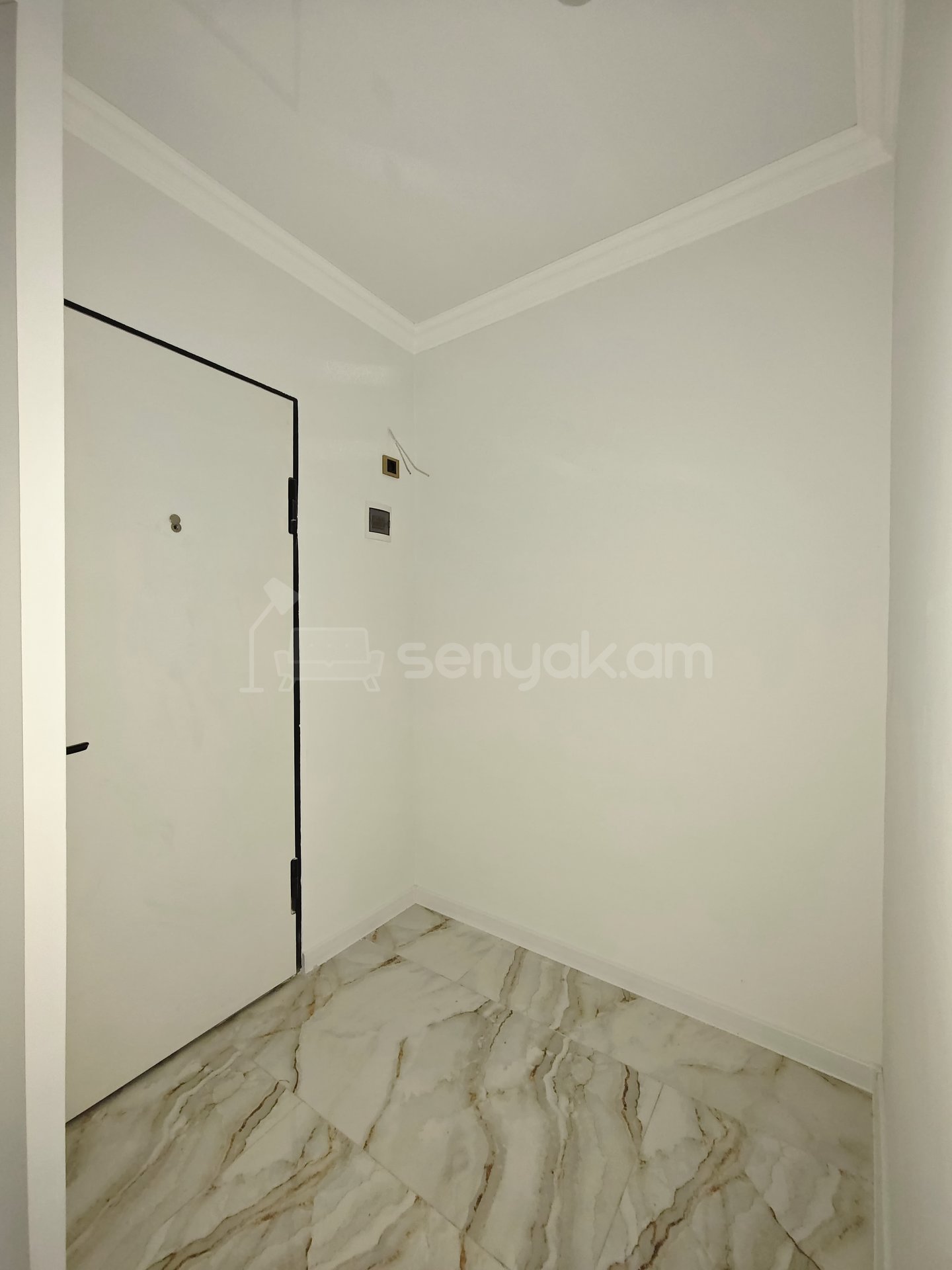 1 Սենյականոց Բնակարան, 33քմ, 14/16 հարկ, Կապիտալ Վերանորոգված