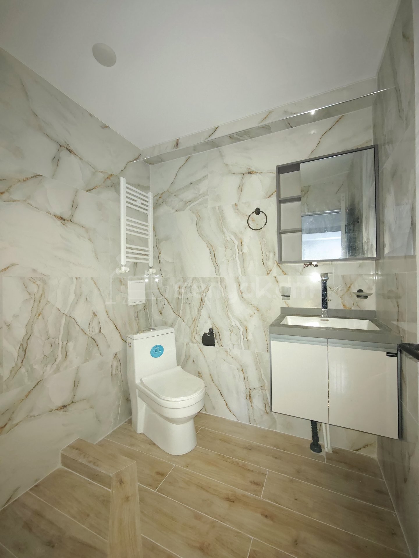 1 Սենյականոց Բնակարան, 33քմ, 14/16 հարկ, Կապիտալ Վերանորոգված