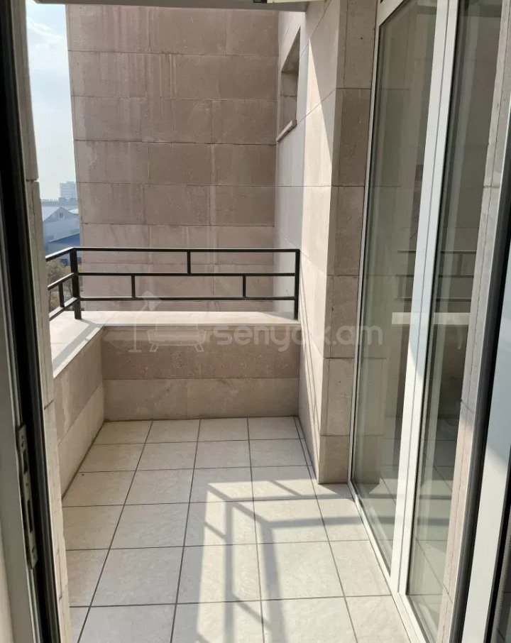 2 Սենյականոց Բնակարան Նորակառույցում, 85քմ, 3/13 հարկ, Կապիտալ Վերանորոգված