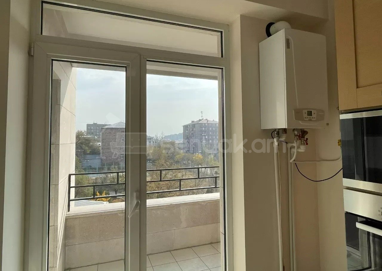 2 Սենյականոց Բնակարան Նորակառույցում, 85քմ, 3/13 հարկ, Կապիտալ Վերանորոգված